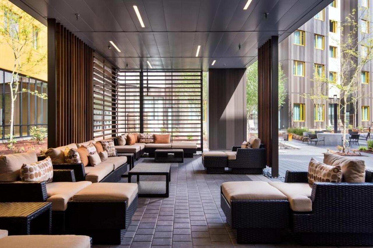 By Marriott Downtown/pearl District Hotel Portland