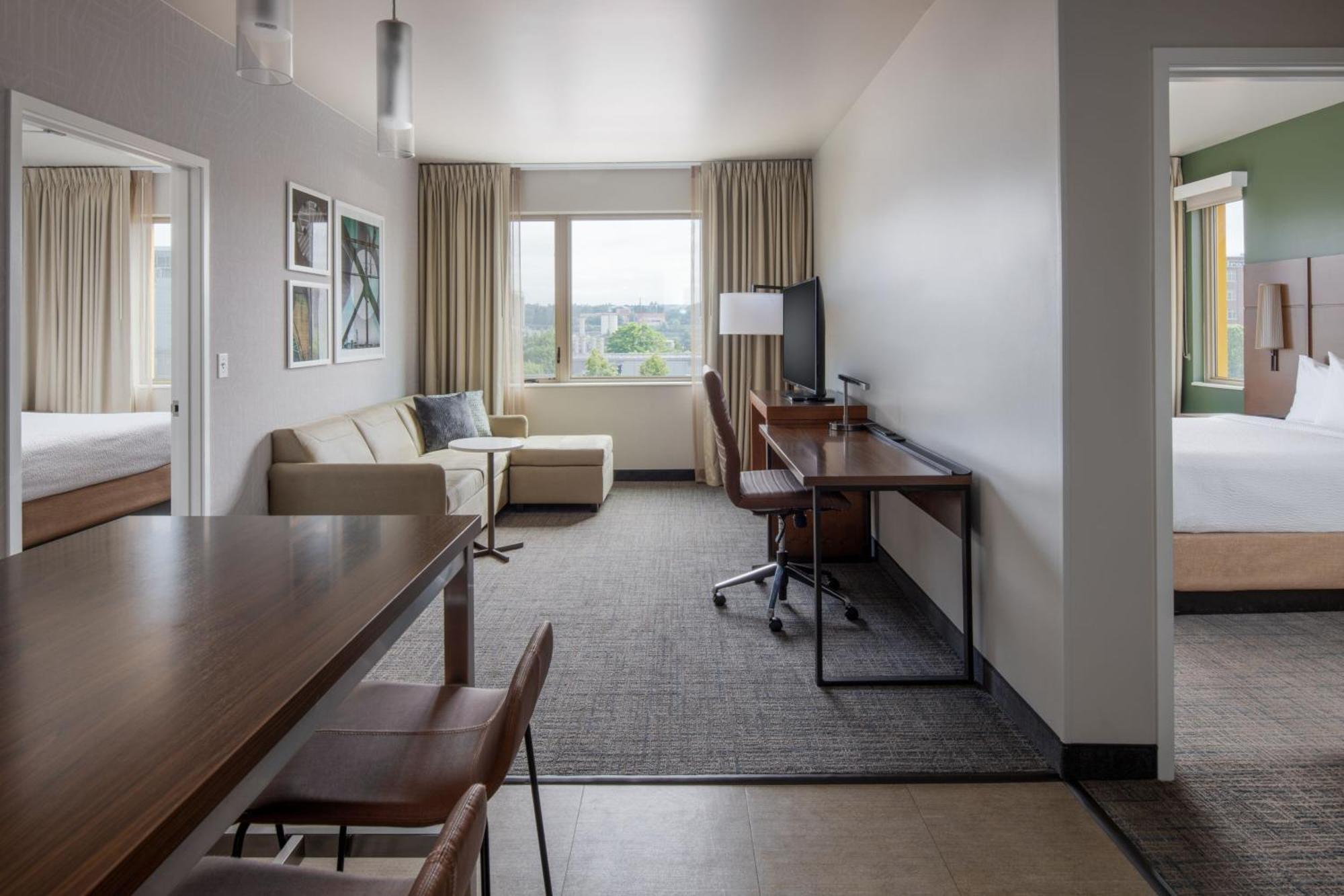 By Marriott Downtown/pearl District Hotel 3*